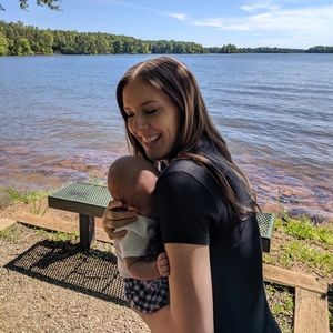 Meet your Posher, Emiley